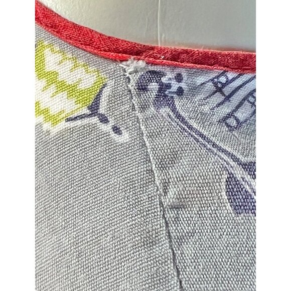 950s Cotton Apron With Folk Art Italian Style Dance Music Print  Red Trim VTG - Picture 10 of 16